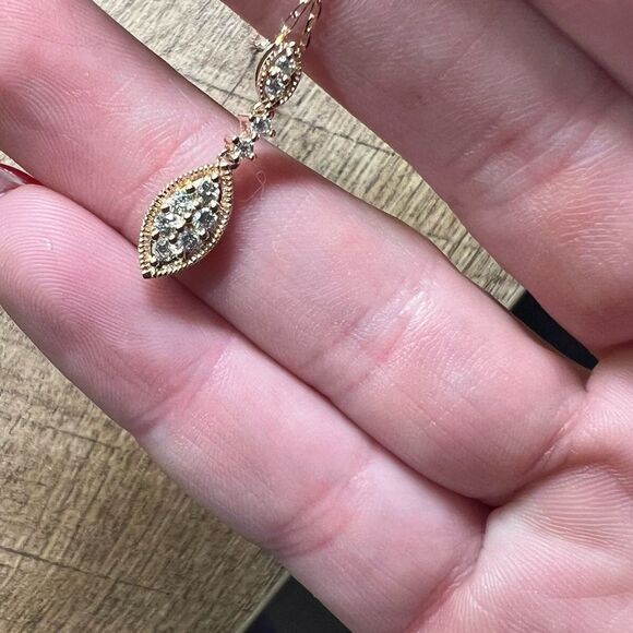 Kay Jewelers Diamond Necklace 1/4 carrot Marquise-Shaped Design - 10K Rose Gold - Picture 4 of 13